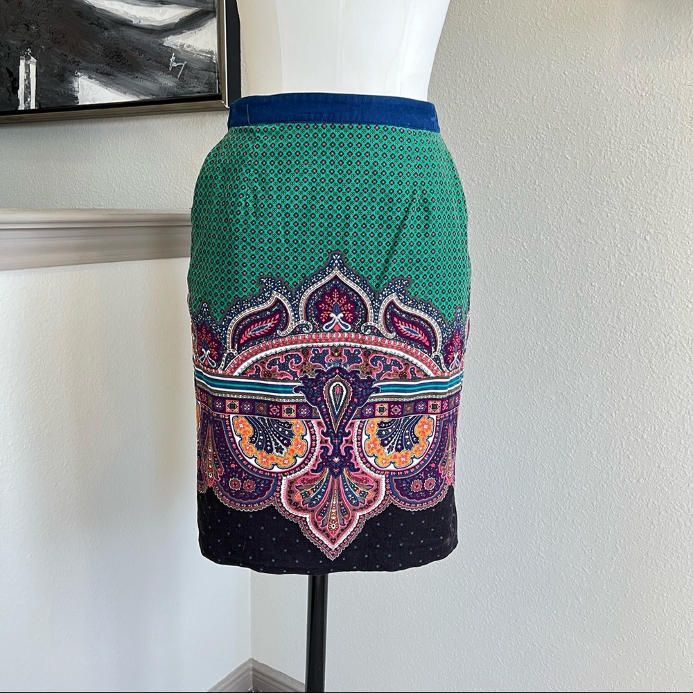EDME & ESYLLTE green and black paisley Wall Street corduroy pencil skirt